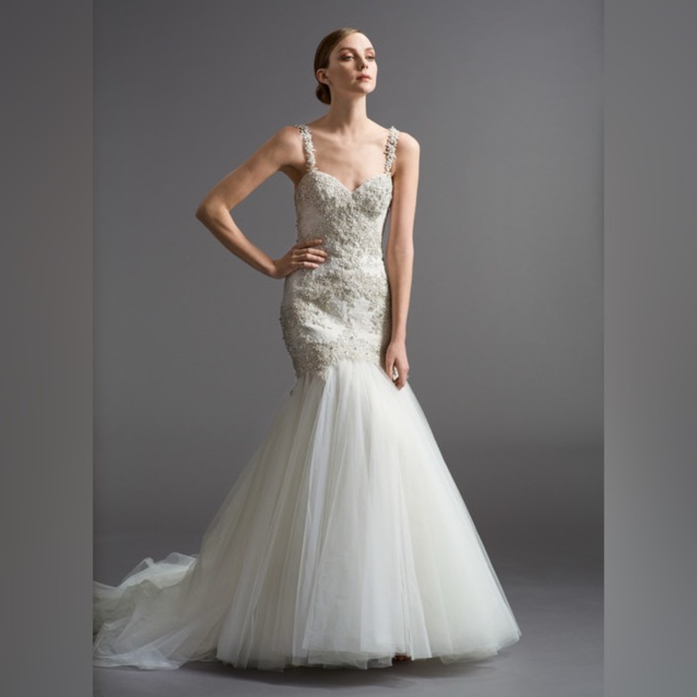 Watters Vienna Bride beautifully dress, size 8